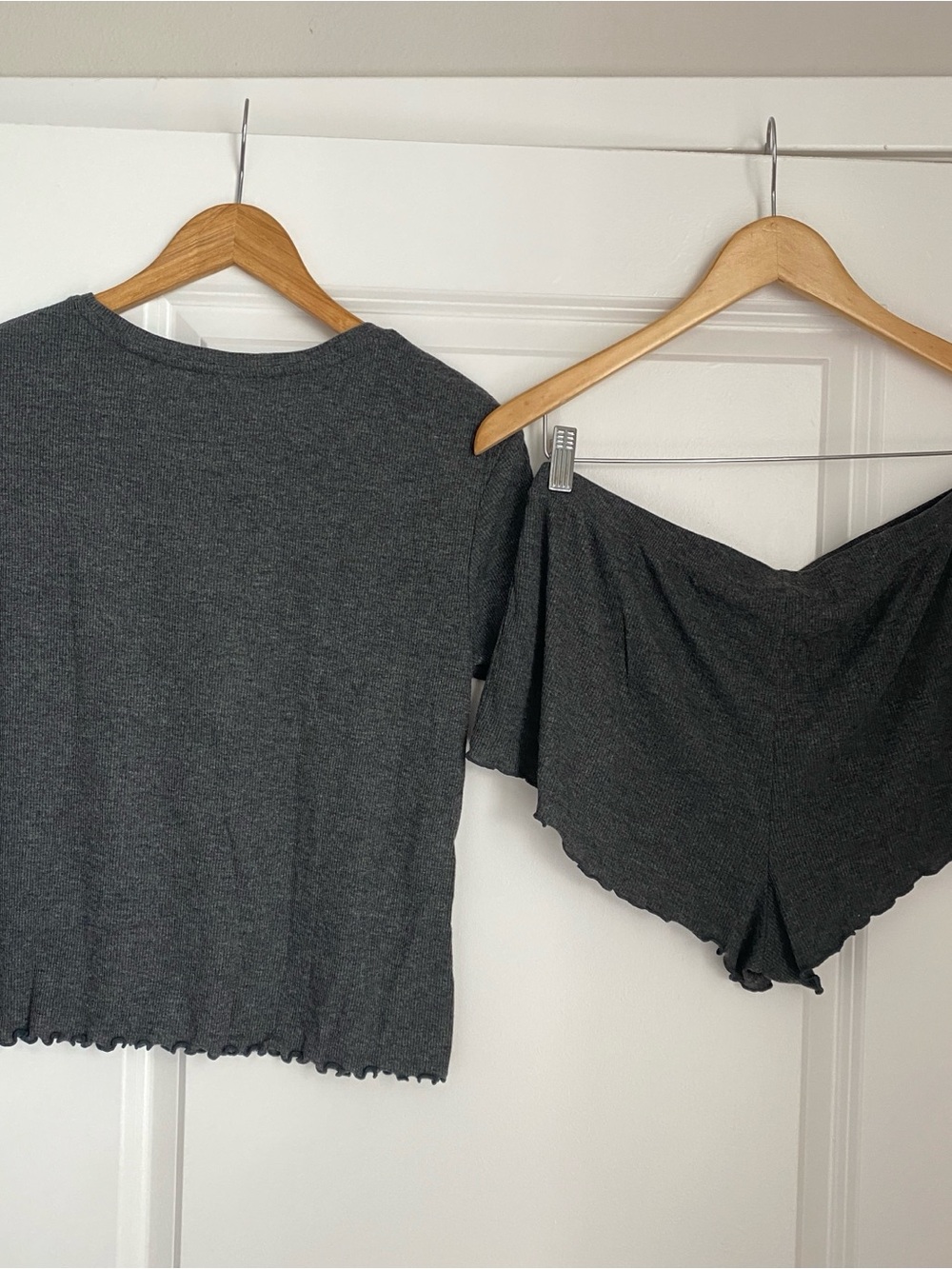 Xhilaration Women's Dark Gray 'LET'S STAY in Bed' Short Medium Pajama Set - Picture 5 of 7